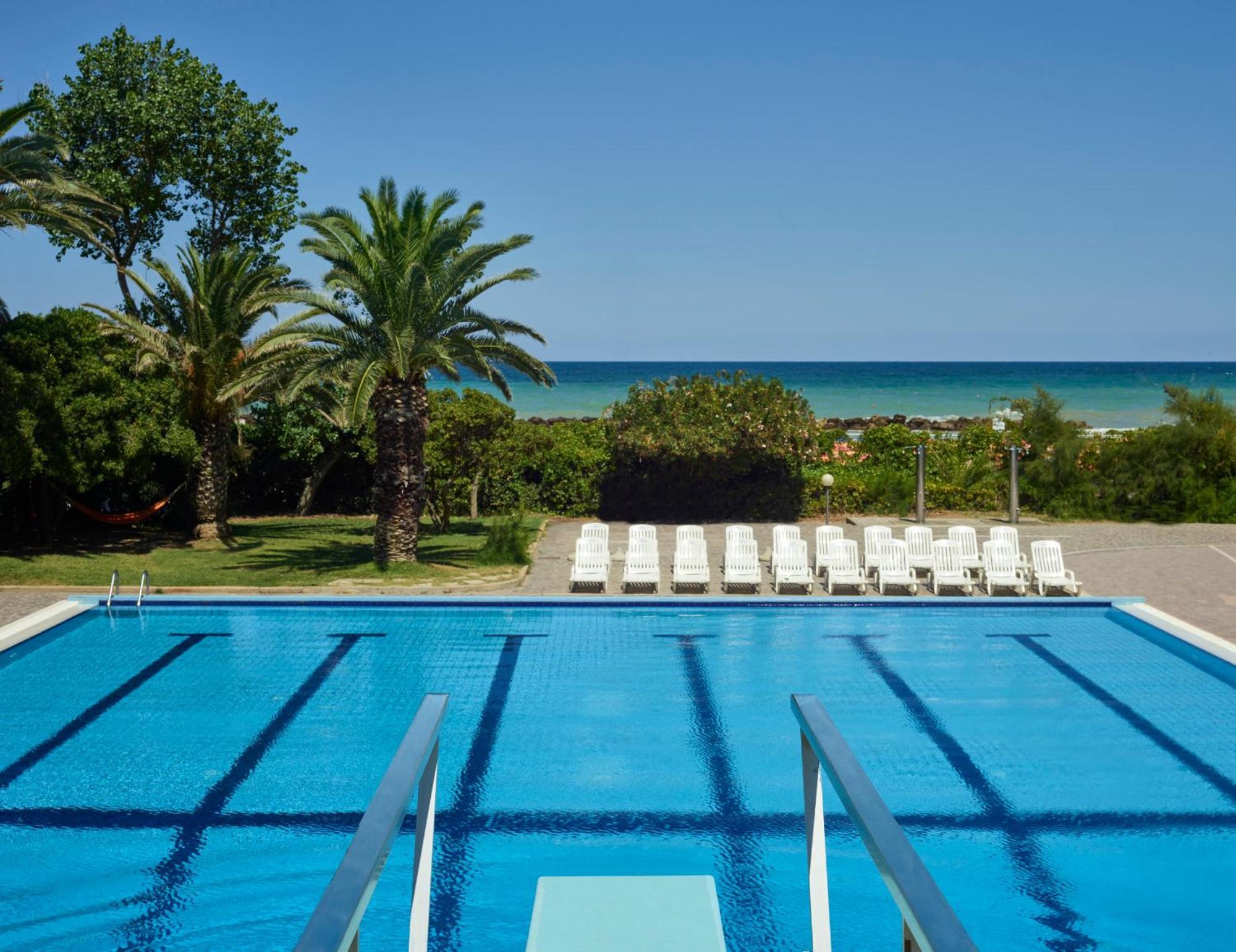 Serena Majestic Residence Montesilvano Marina Εξωτερικό φωτογραφία